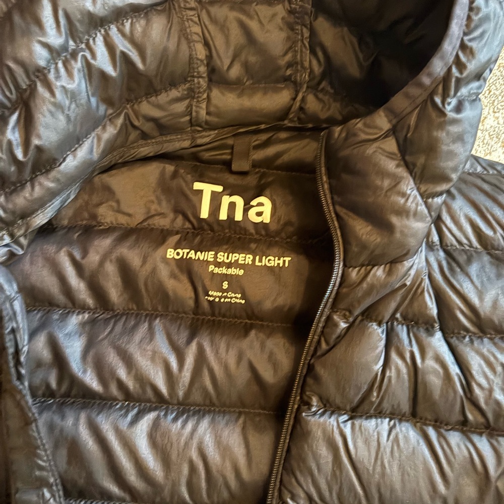 Tna Black Puffer Jacket